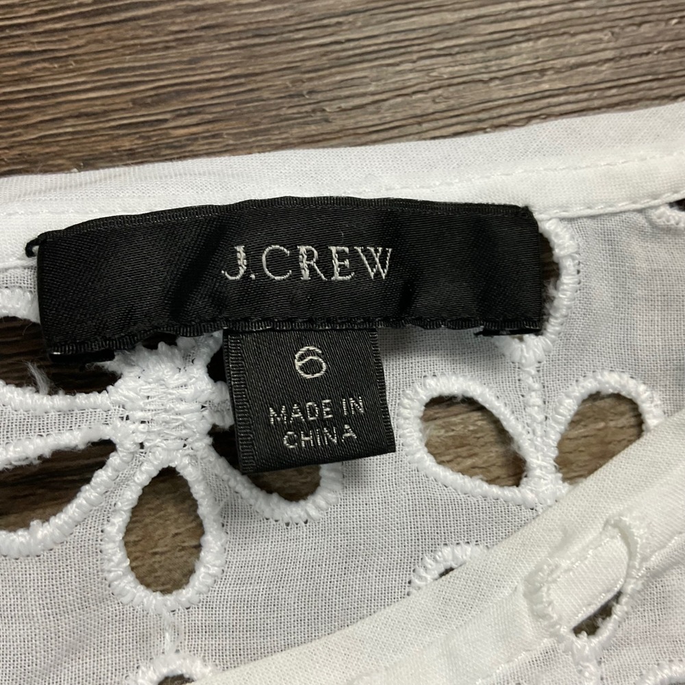 J.Crew Floral Eyelet Bell Sleeve Scalloped Hem Shift Dress Womens 6 White Boho - Picture 3 of 9